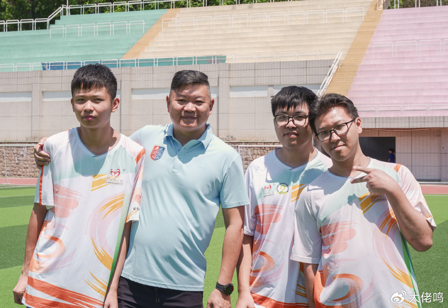 所以立即博页面看起来就像是深入其境相关图片