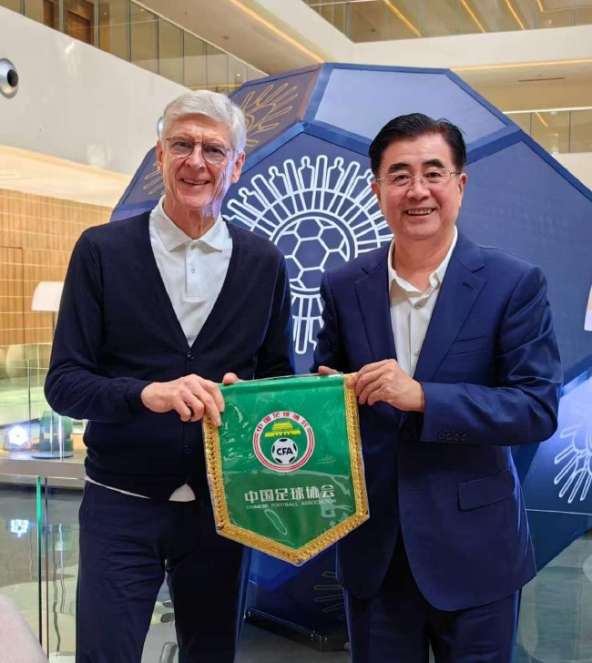 所以立即博页面看起来就像是深入其境详情图