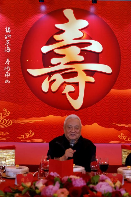✨【发财入口 6108.vip】✨立即博公司主要依靠在线广告、游戏、互联网和增值业务创收图片展示